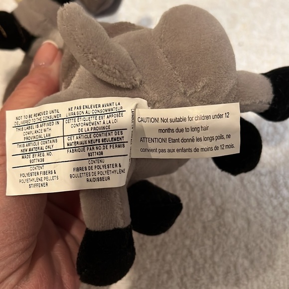 Disney’s Mrs. Caloway and Jeb Goat from Home on the Range 2004 - Picture 10 of 12